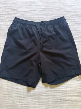 Classic Black Men's Hybrid Shoets